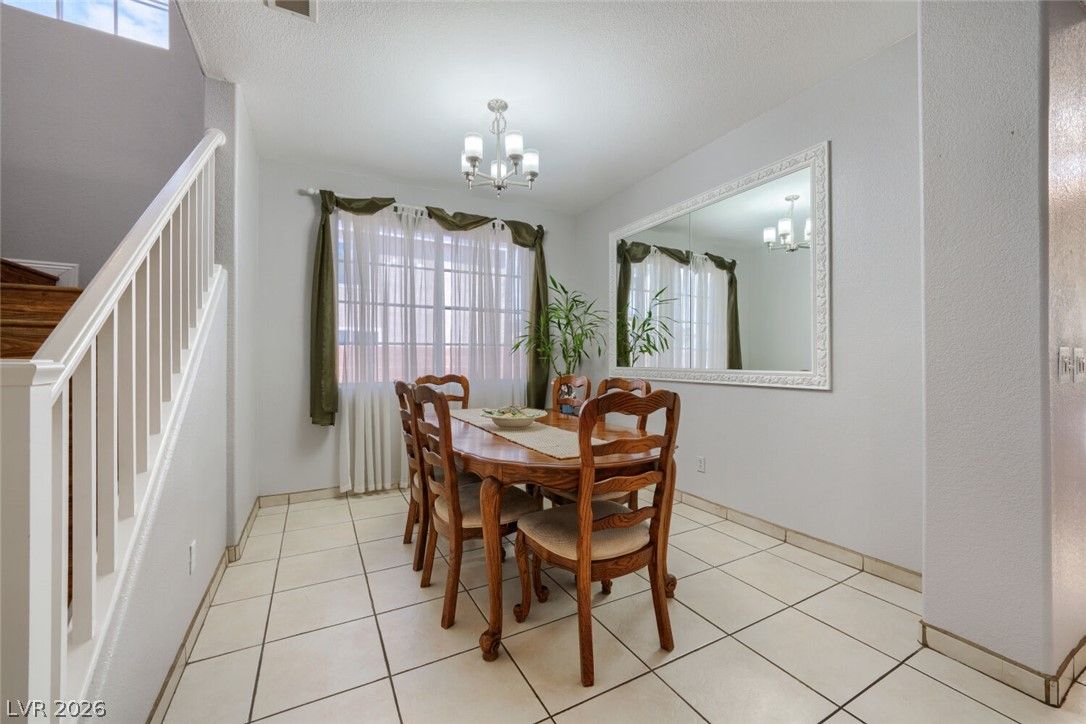5524 Merriweather Drive — photo 4