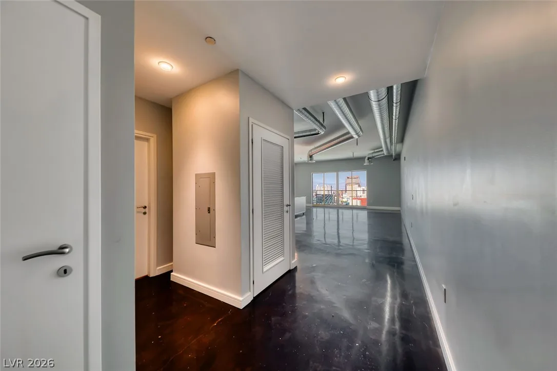 200 Hoover Avenue 1712 — photo 3