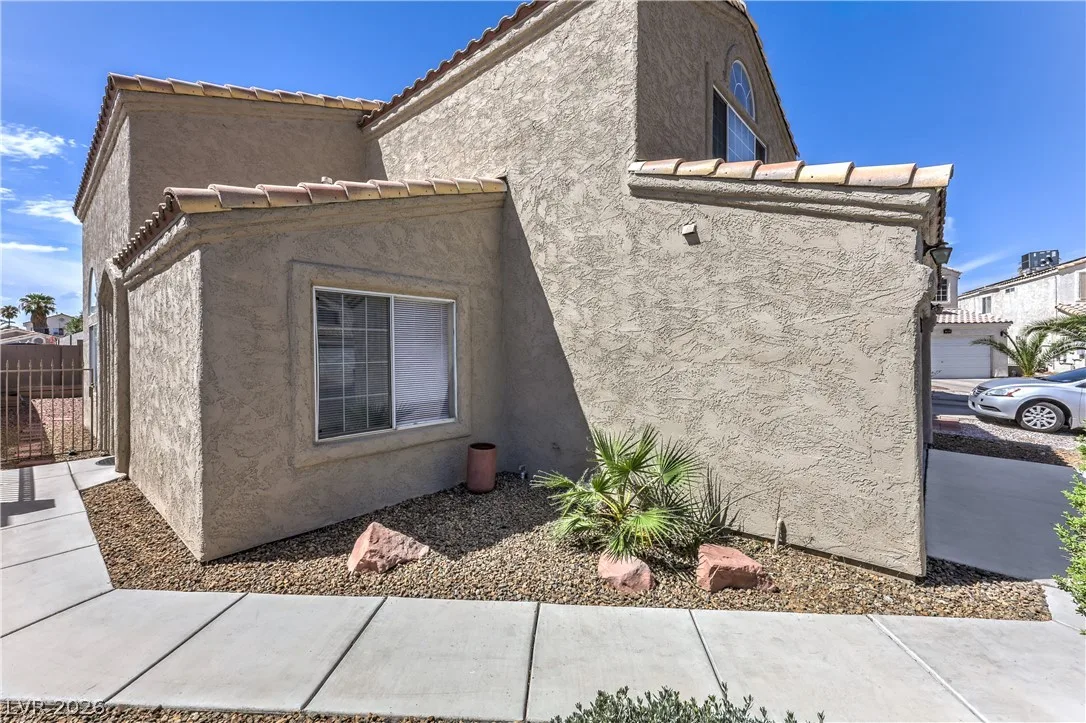 3921 Sir Payne Court — photo 3