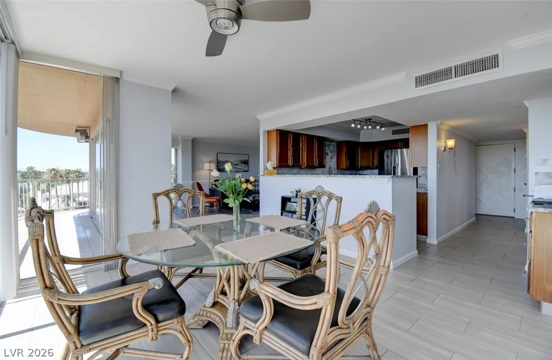 3111 Bel Air Drive 5H — photo 4