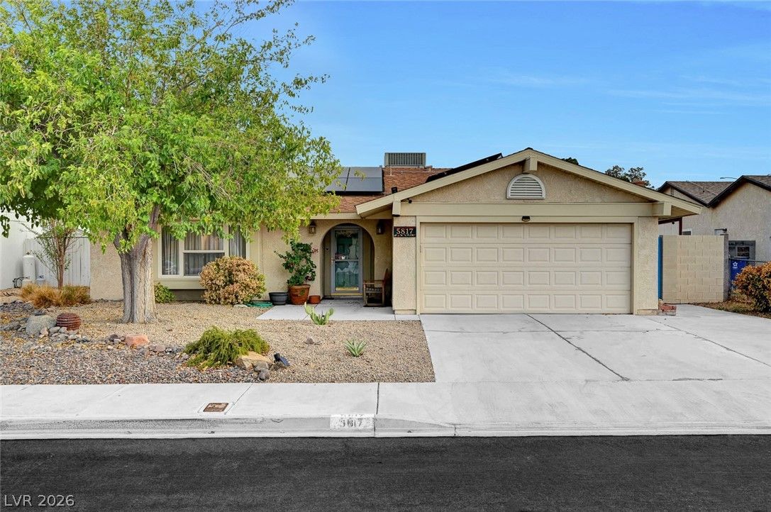 5817 Mary Way — photo 3 of 49