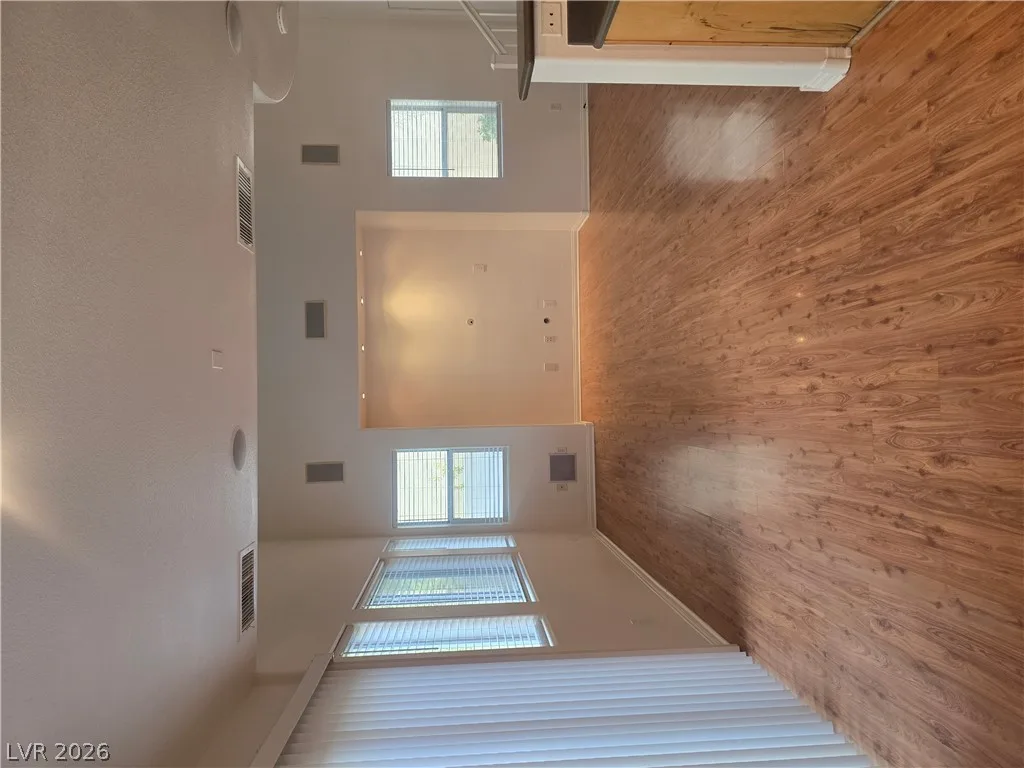1155 NIGHTMOSS Avenue 0 — photo 2