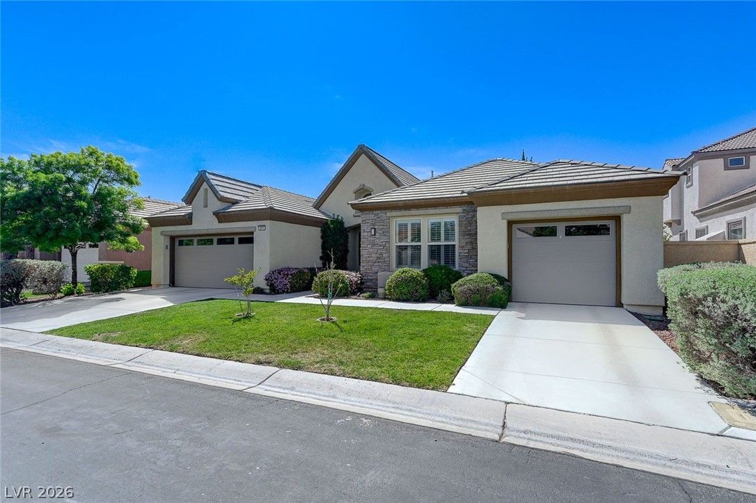 317 Onyx Crest Street — photo 3