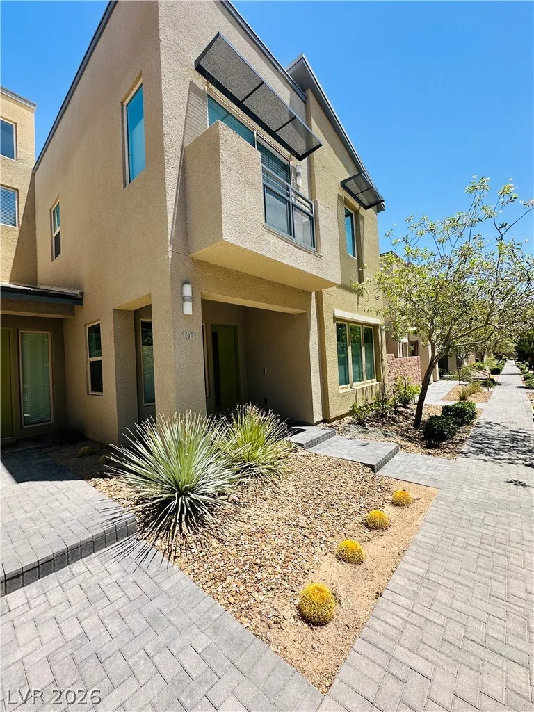 11297 Essence Point Avenue 101 — photo 2