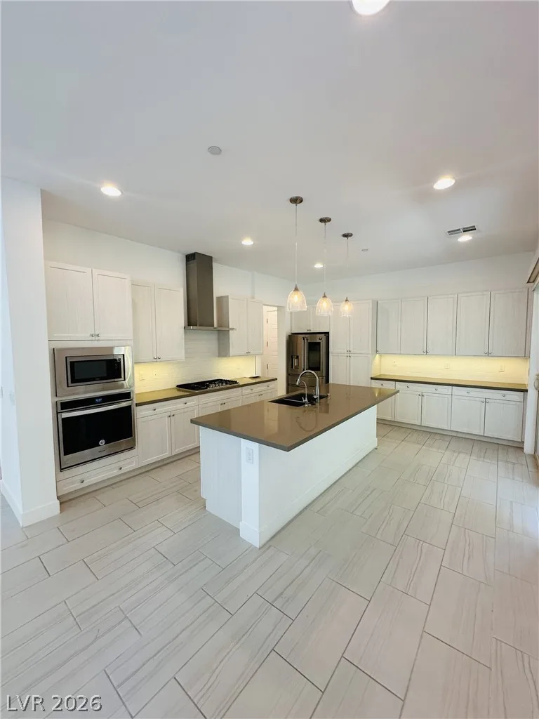 11297 Essence Point Avenue 101 — photo 4