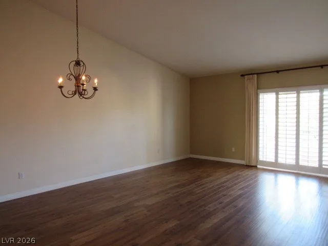 401 AMBER PINE Street 206 — photo 5