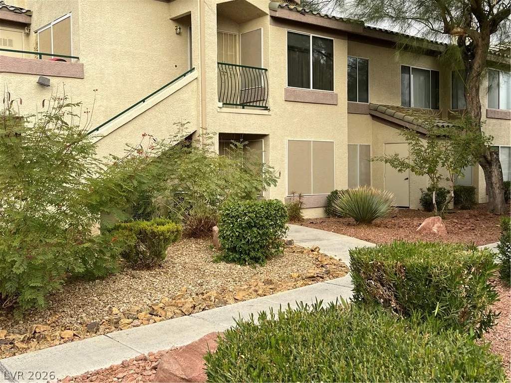 5710 East Tropicana Avenue 1139 — photo 3