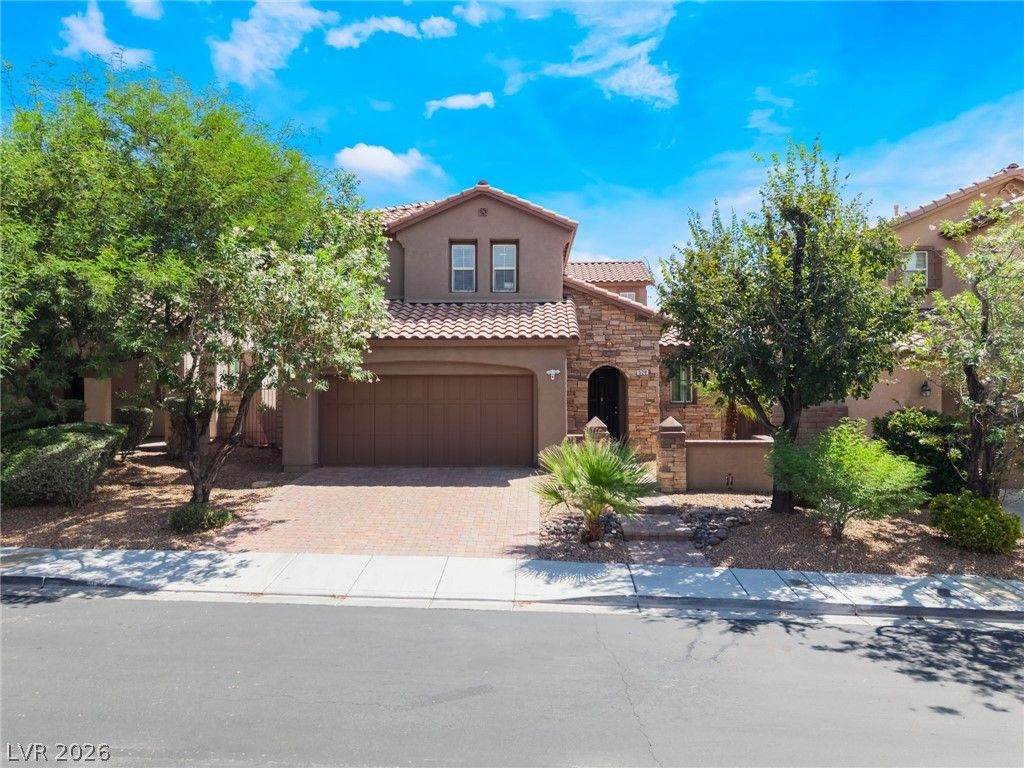 528 Bachelor Button Street — photo 2