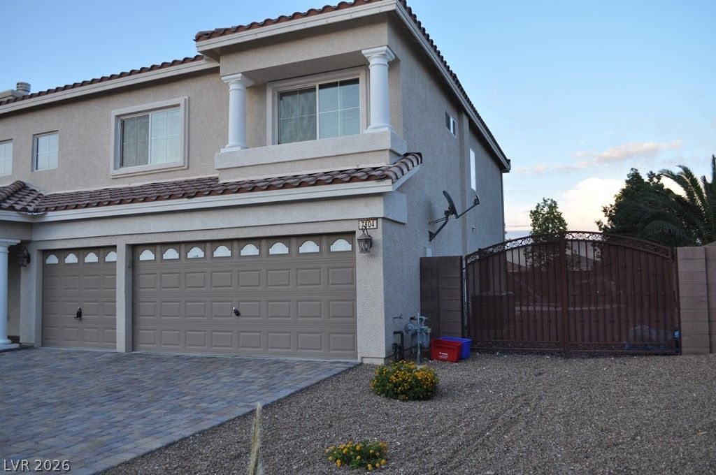 7804 Jacaranda Hill Court — photo 2