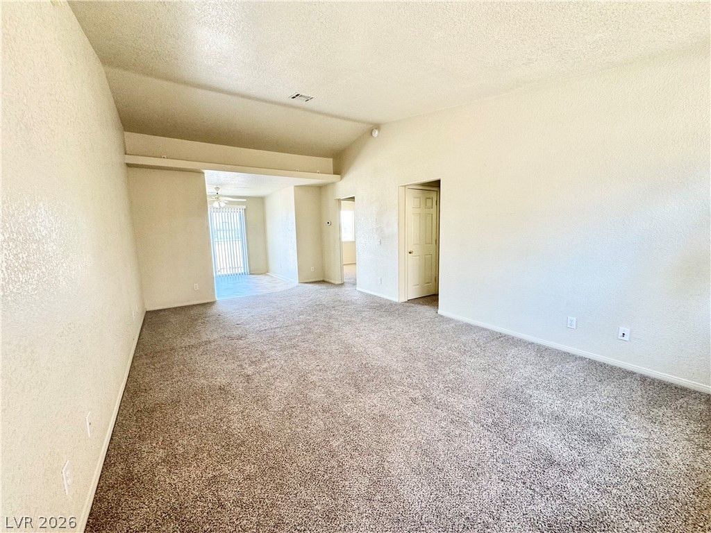 1040 Marne Court C — photo 2 of 10