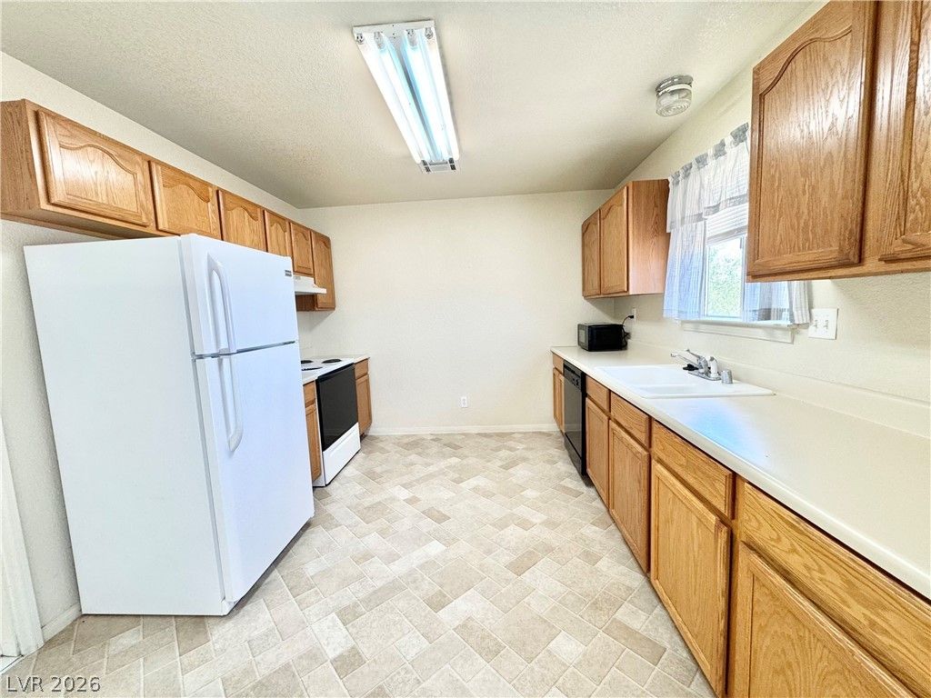 1040 Marne Court C — photo 3 of 10