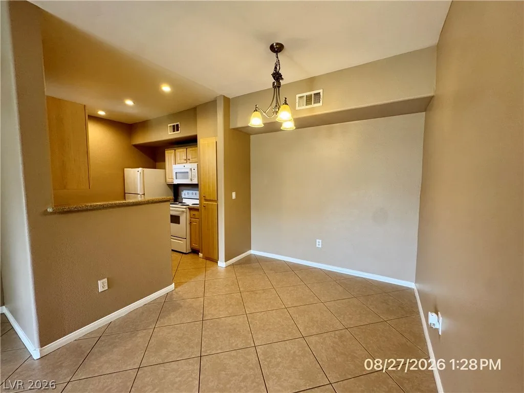 8000 Badura Avenue 1174 — photo 4