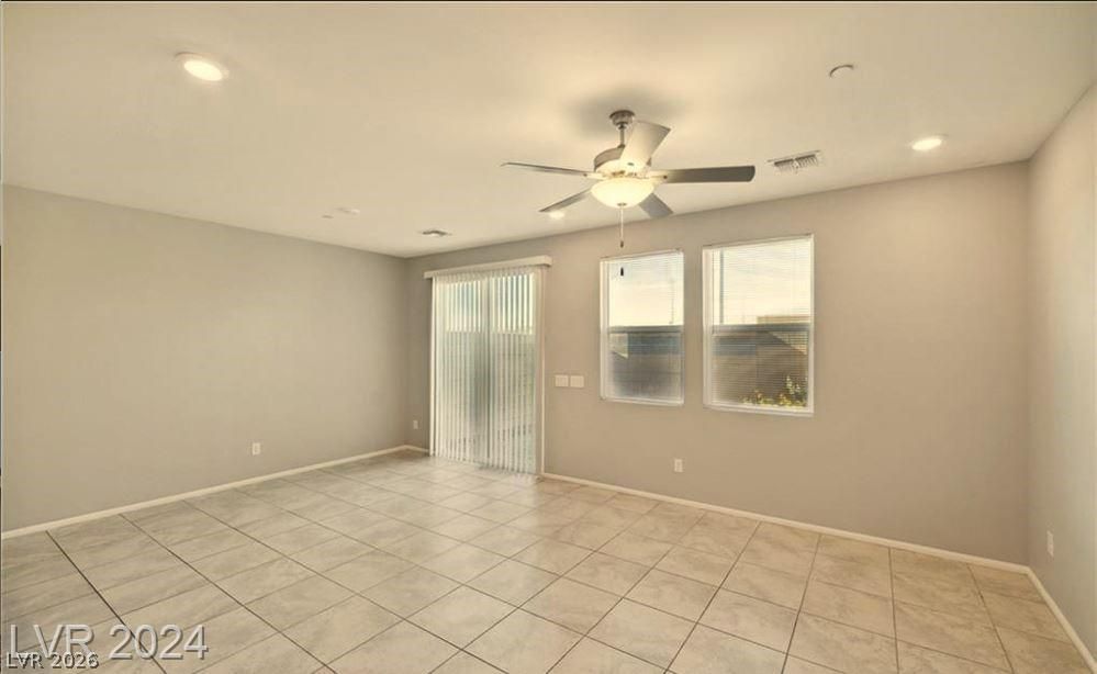 5281 Silver Branch Avenue — photo 3 of 28