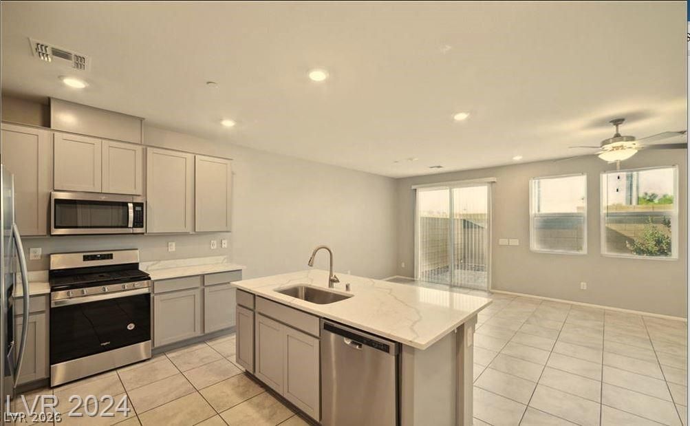 5281 Silver Branch Avenue — photo 4 of 28