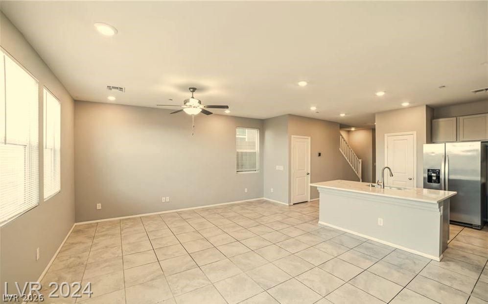 5281 Silver Branch Avenue — photo 5 of 28