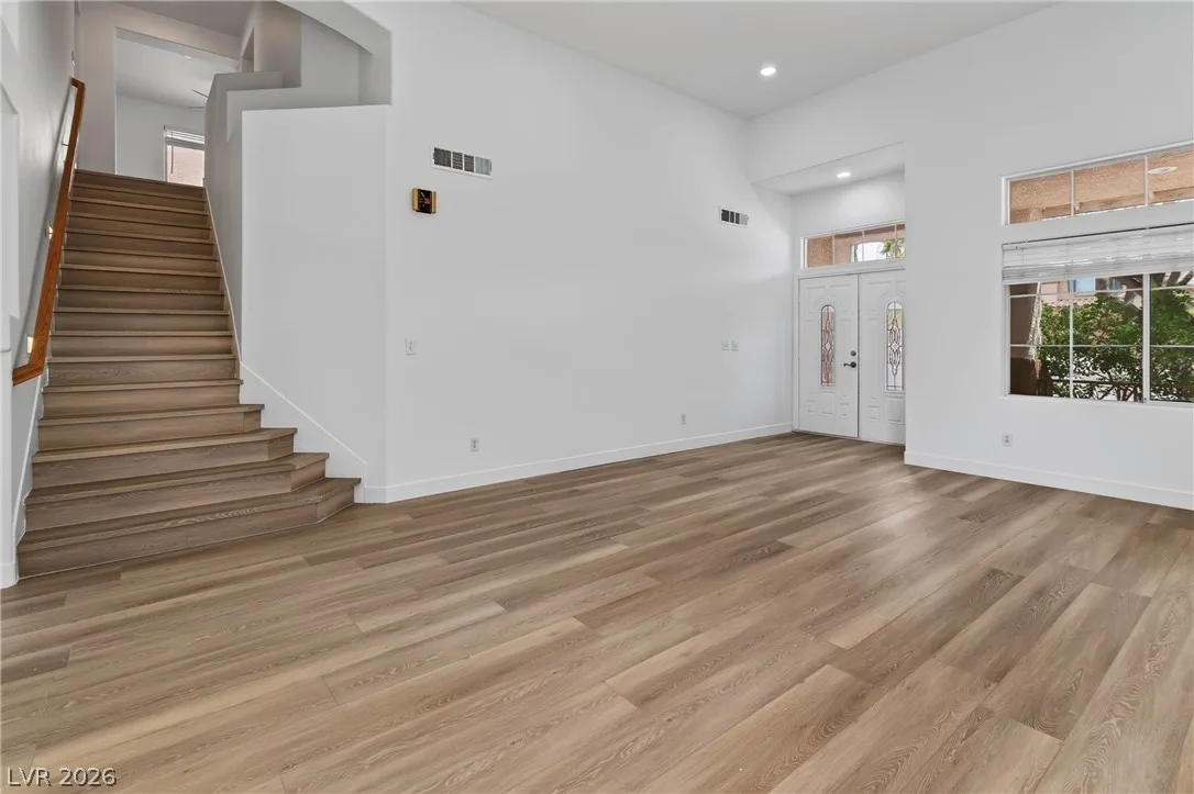 2572 Corner Stone Circle — photo 4