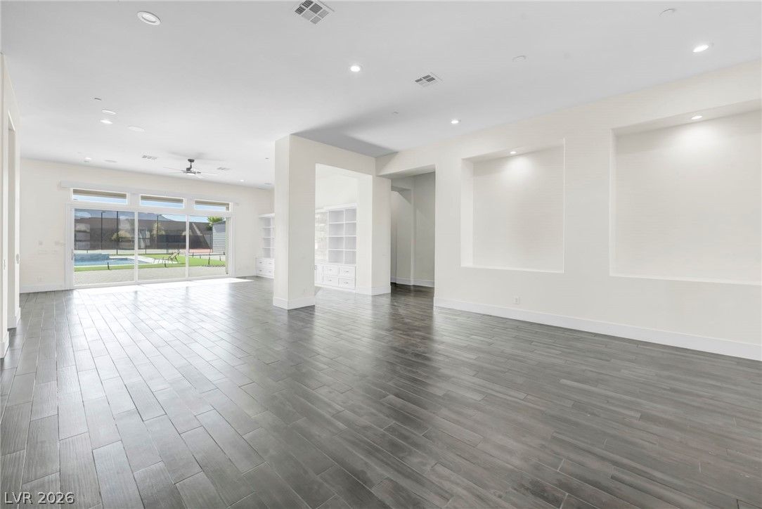 1121 Du Fort Hills Court — photo 4