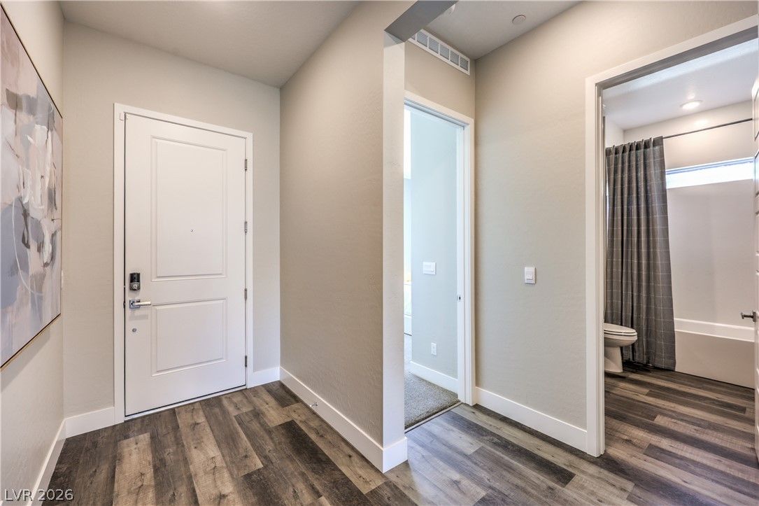 1304 Ryan River Place — photo 3
