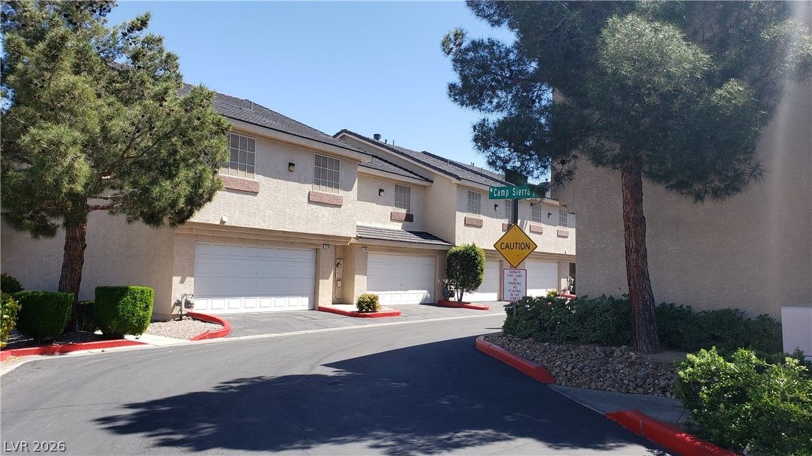 1236 DUSTY CREEK Street — photo 4