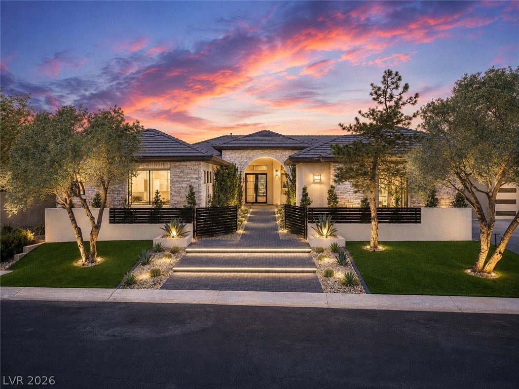 3 Pine Hollow Drive — photo 4 of 15