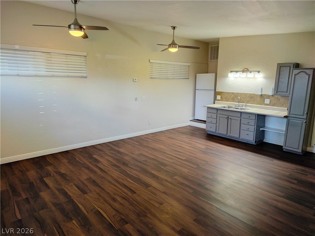 1155 Princess Katy Avenue A — photo 5 of 12