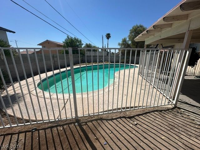 3322 South Pecos Road — photo 3 of 16