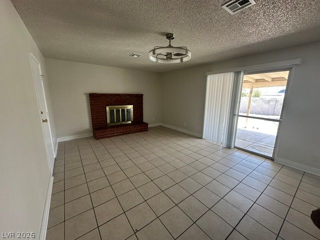 3322 South Pecos Road — photo 4 of 16