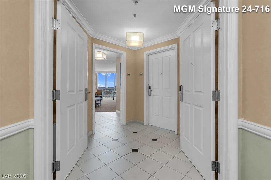 135 East Harmon Avenue 2416 — photo 3