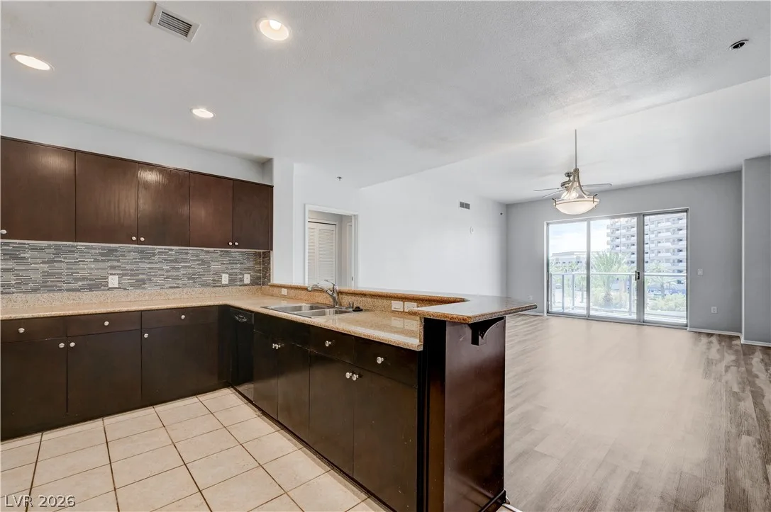 8255 South Las Vegas Boulevard 315 — photo 4