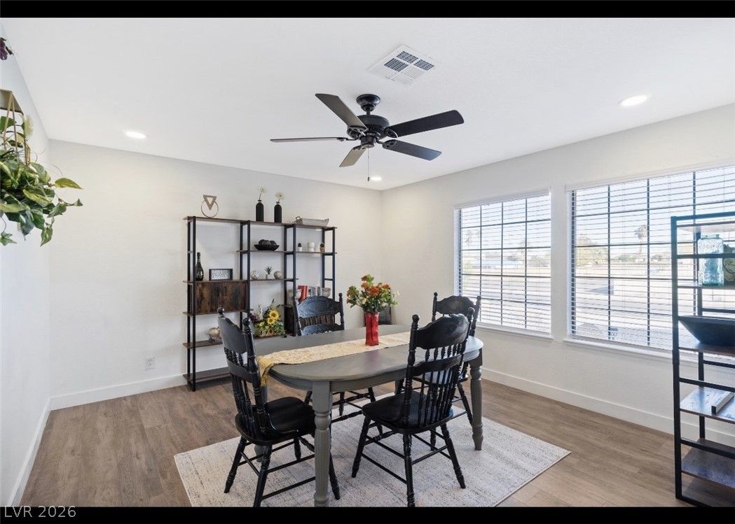 712 Glen Abbey Circle — photo 4