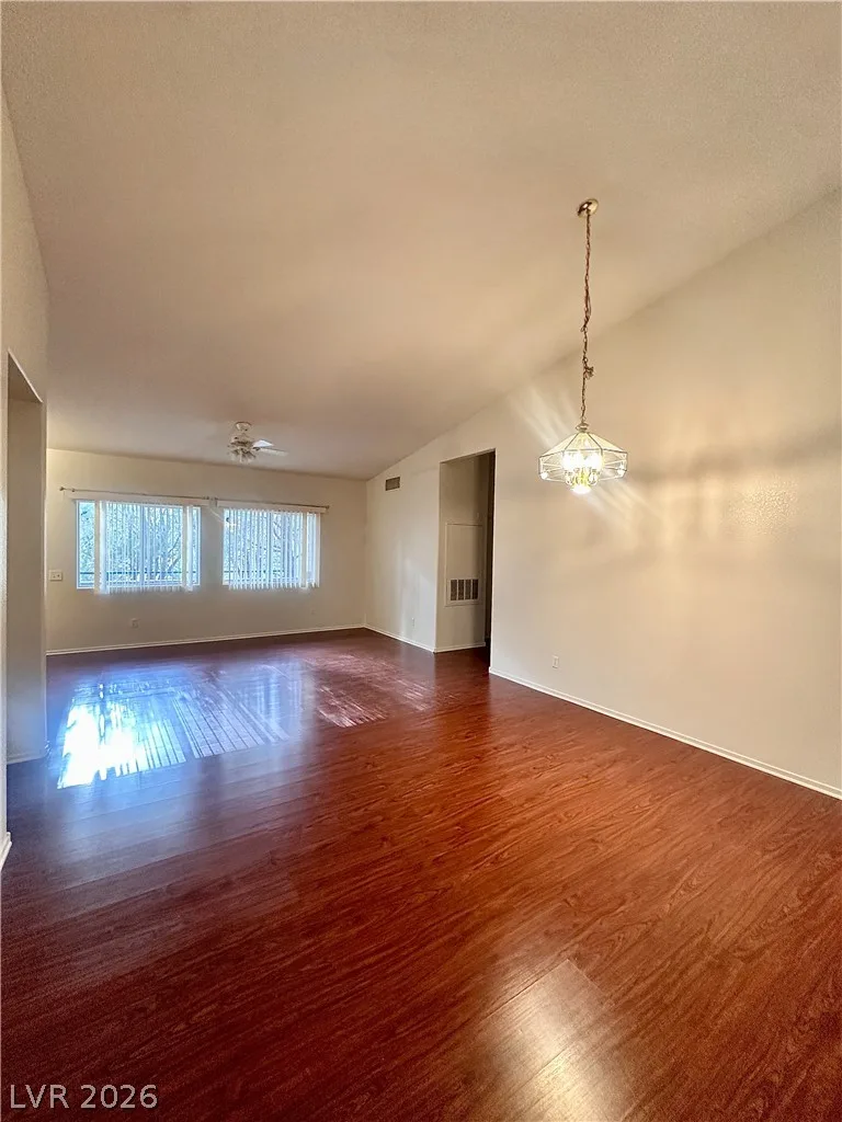 2053 Turquoise Ridge Street 202 — photo 2