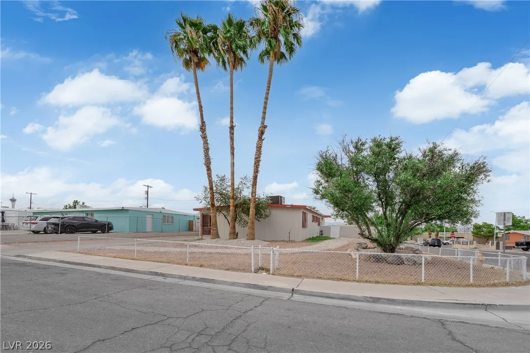 2084 Palma Vista Avenue — photo 5