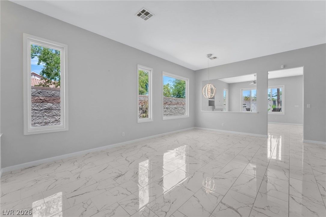 808 Cambridge Cross — photo 4 of 30