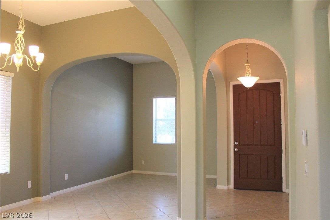 9746 MOUNT DEL MAR Street — photo 3