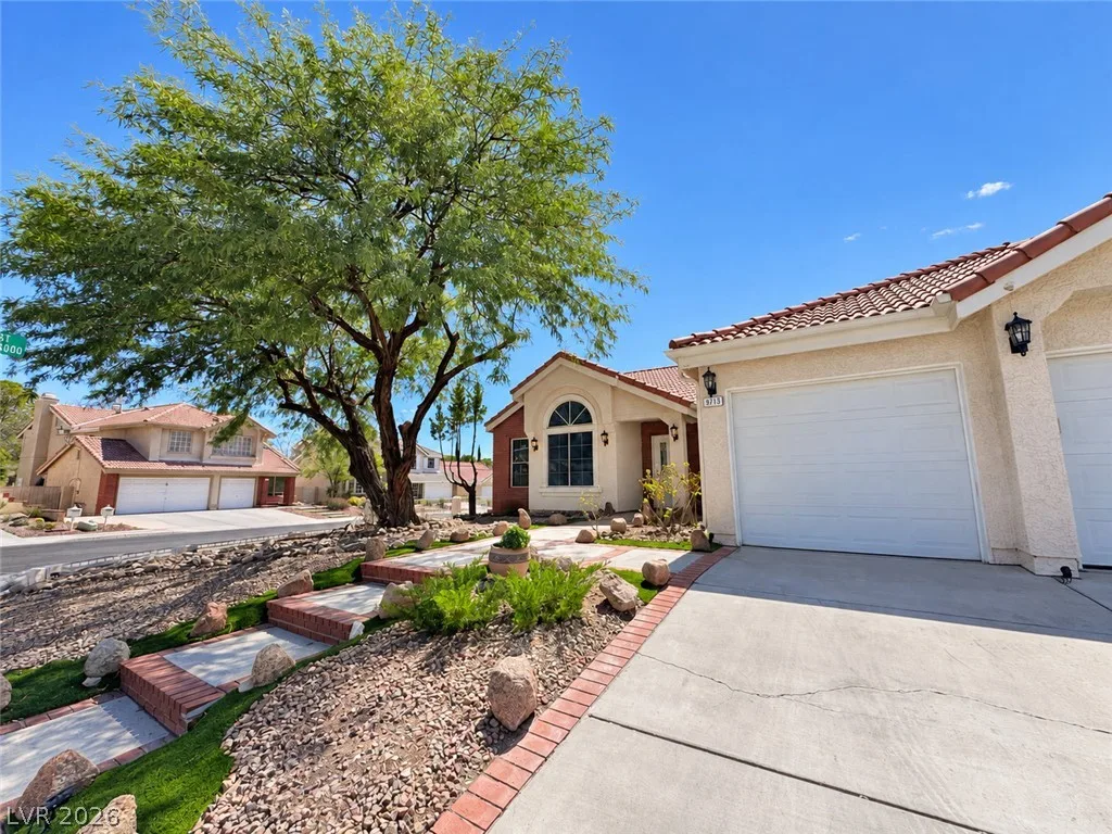 9713 Cascade Falls Avenue — photo 3