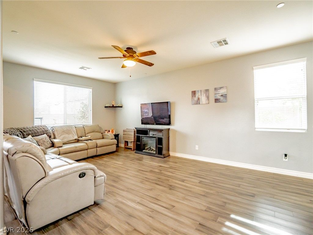 124 Brookhouse Court — photo 4