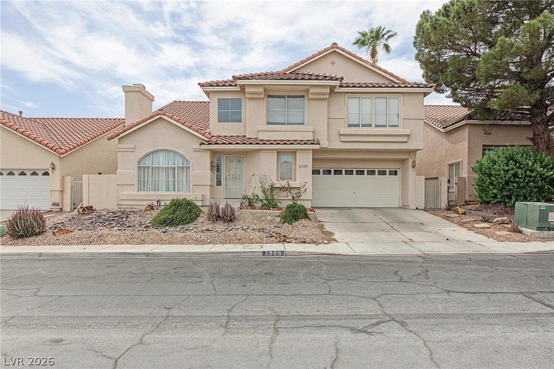 2909 Sarina Avenue — photo 1