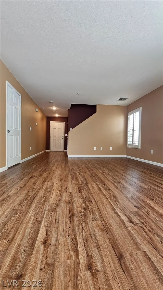 7337 Camden Pine Avenue — photo 4