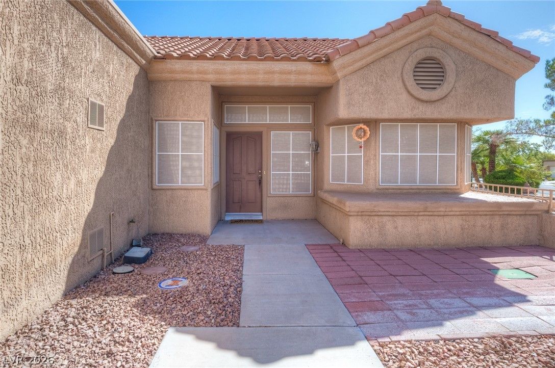 2400 Sunup Drive — photo 3