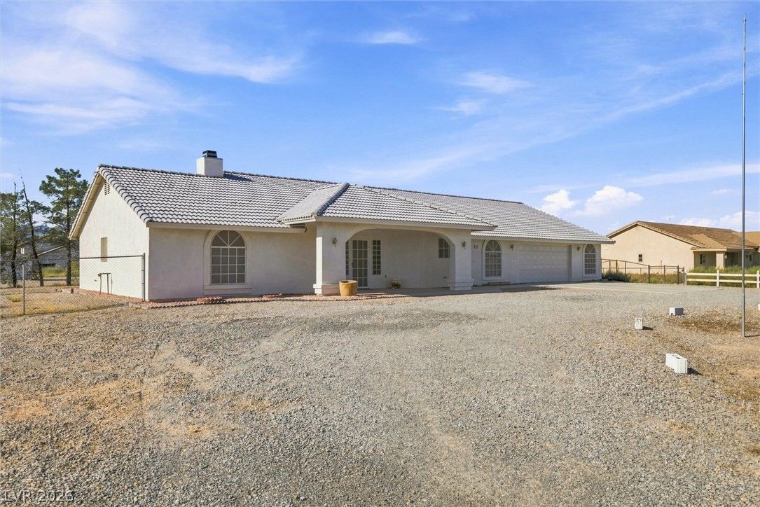 1731 Indole Street — photo 3 of 29