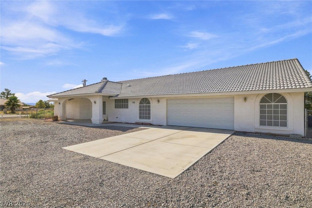 1731 Indole Street — photo 4 of 29
