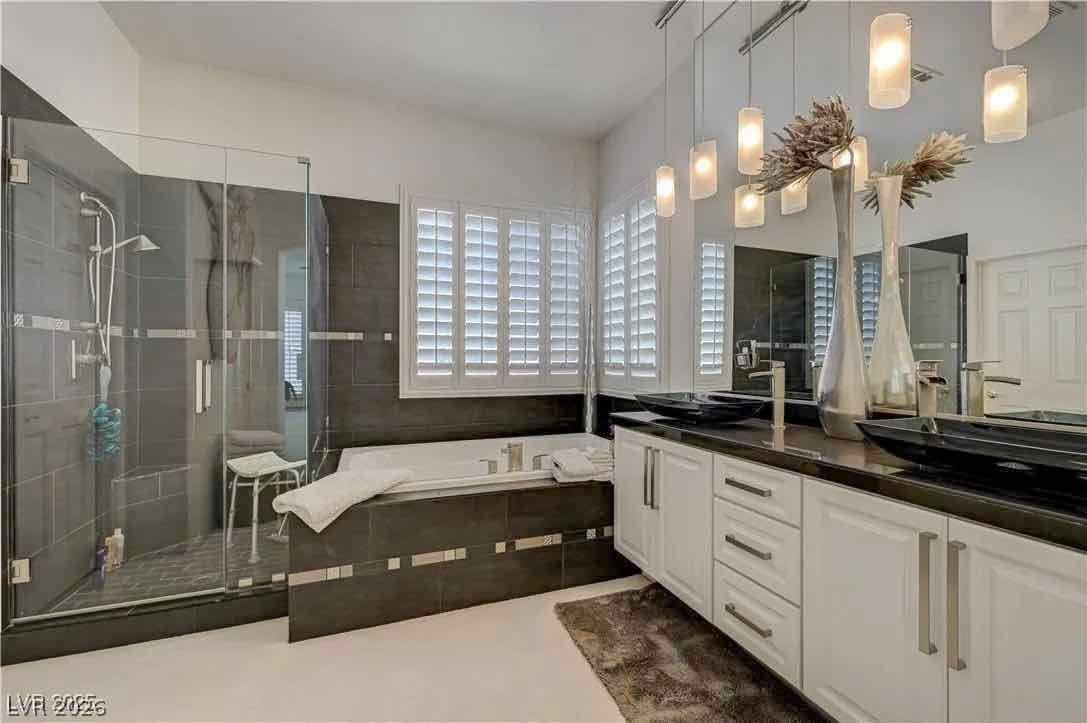 1413 Pine Leaf Drive — photo 5 of 11