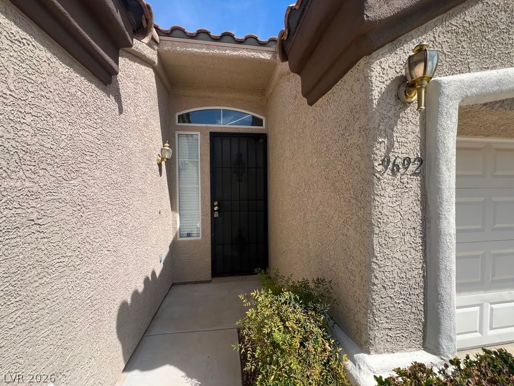 9692 Geiger Peak Court — photo 2
