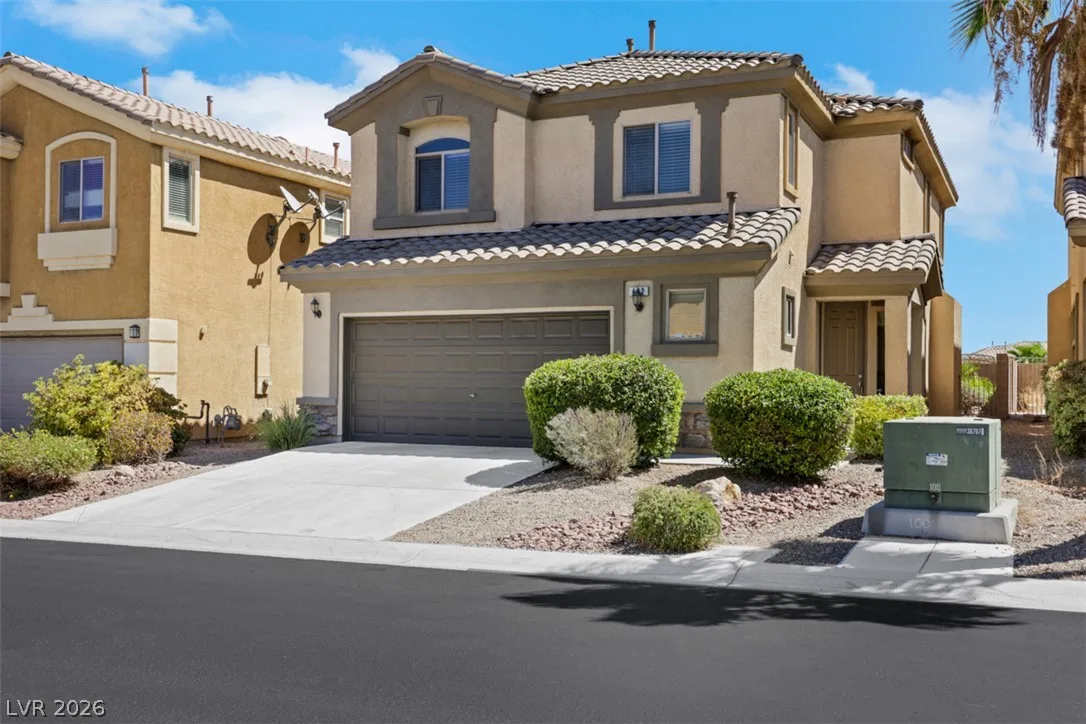 482 Center Green Drive — photo 3