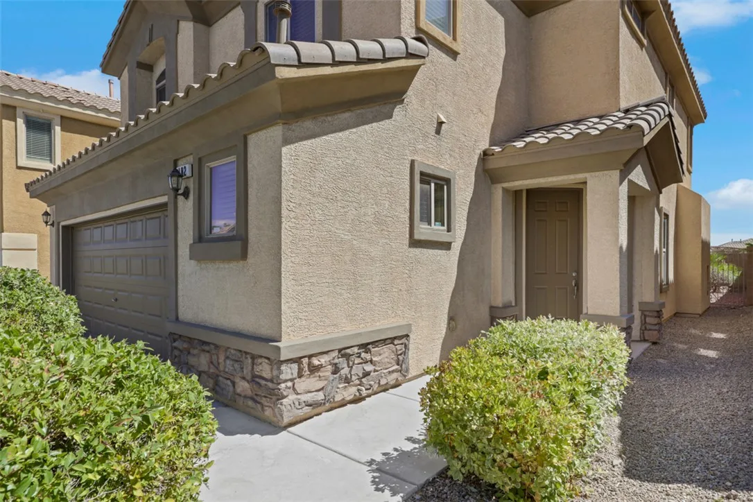 482 Center Green Drive — photo 4