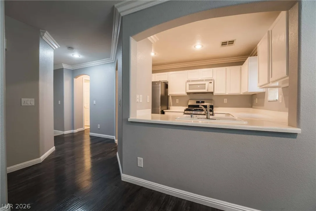 9232 NERONE Avenue — photo 3