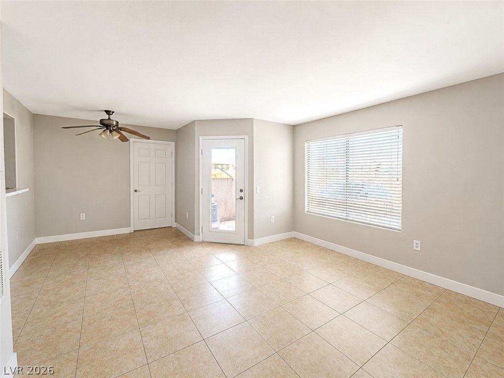 1830 North Pecos Road 140 — photo 3 of 11
