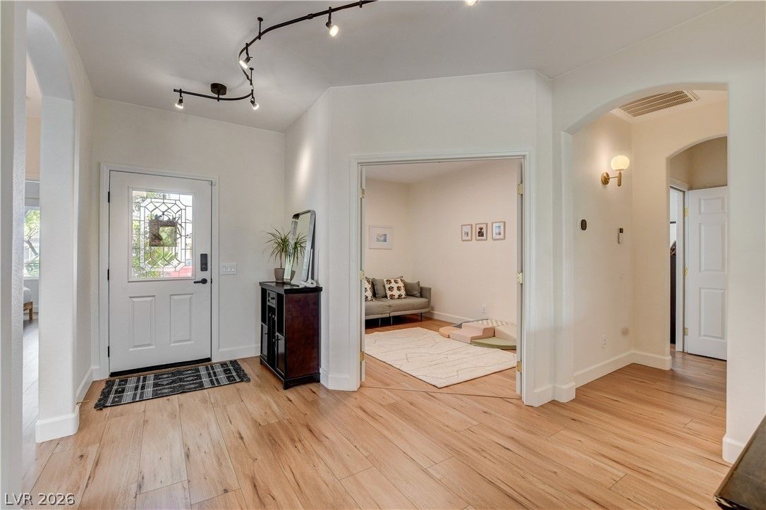 2546 Belgreen Street — photo 5