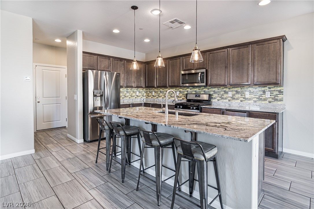 1005 Cetona Court — photo 1