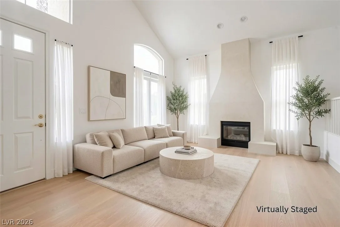 356 Lakewood Garden Drive — photo 4